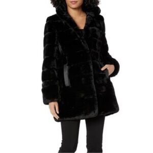 NWT Jones New York Women's Black Faux Fur Coat Small